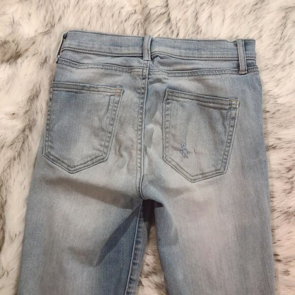 GAP resolution slim straight distressed destroyed light wash blue jeans size 26 - Picture 11 of 13